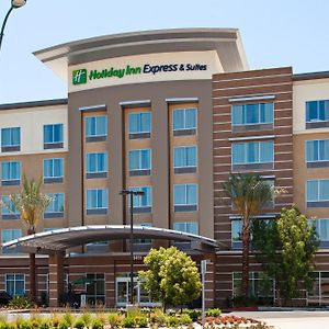 Holiday Inn Express & Suites Anaheim Resort Area, An Ihg Hotel